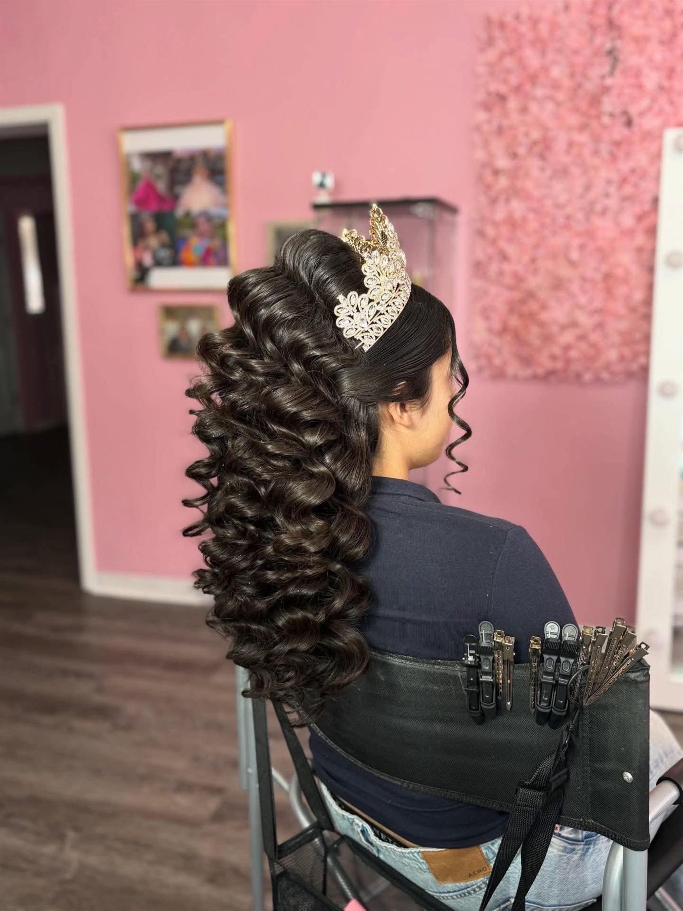 Curled quinceañera hairstyle from the back